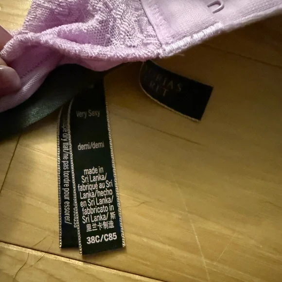 Lavender Underwire Bra - Picture 3 of 3